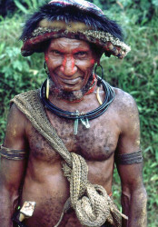 35 Tribesman with a Cassowary Bone Knife strapped to the Waist 800