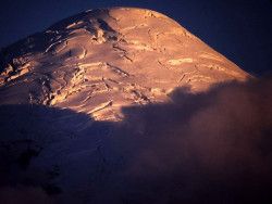 20 Peak of Volcano Osorno in Chile at sunset 800