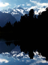 28 New Zealands Mount Cook at sunset 800
