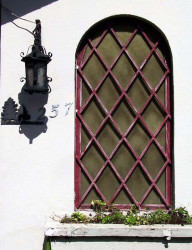 28 Tinted window in San Pedro Sula  Honduras 800