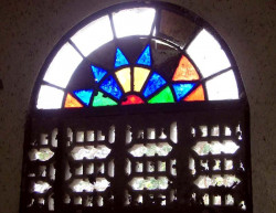 54 Stained glass window in Penal Colony in Costa Rica 800