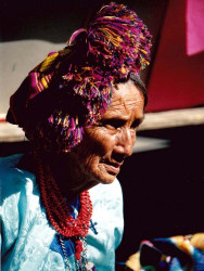 3 Elderly woman in Guatemala 800