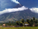 7 Volcano Mayon on Luzon Island 800