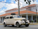 1939 Chevrolet Master Taxi running around Vinales 800