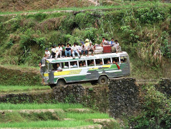 2 Crowded bus in the Philippines 800