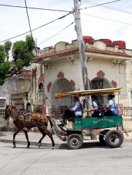 Public Transport in Cienfuegos  Cuba 800