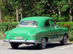 1950 Chevrolet in Vinales 800