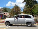 1951 Customized Chevrolet in Vinales 800