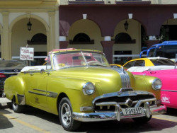 1953 pontiac chieftain taxi in havana 800