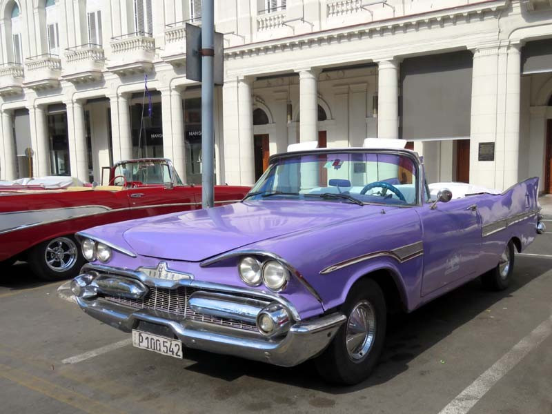 1957 Dodge Coronet in Havana 800