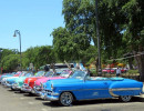 classic convertible taxis in havana 800