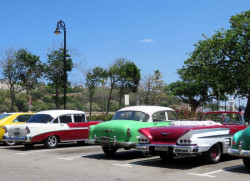 street side parking in havana 3 800