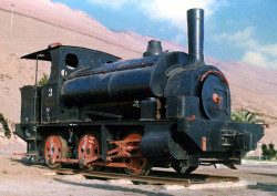 13 steam locomotive out of steam in the atacama desert in chile 800