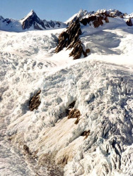 12 near the top of the glacier in new zealand 800