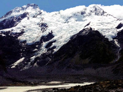9 glacier inching down the mountain in new zealand 800