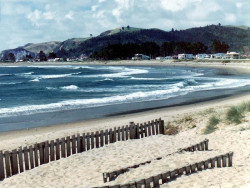 4 long sparsely populated beach in australia 800