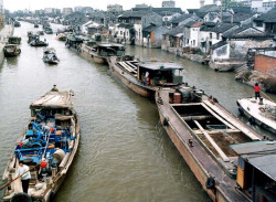 59 crowded waterways in suzhou  china 800