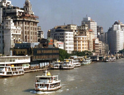 119 ferry boats in downtown shanghai 800