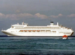 48 cruise ship anchored offshore in san juan  puerto rico 800