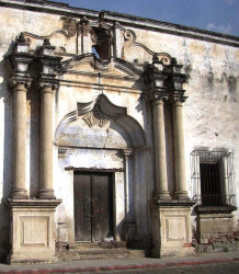 13 private entrance in antigua  guatemala 800