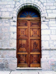 35 side entrance to a church in santa ana  costa rica 800