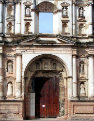 36 entrance to an earthquake ruined church in antigua  guatemala 800