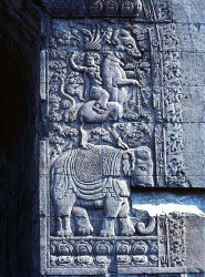 24 buddhist carvings in thailand 800