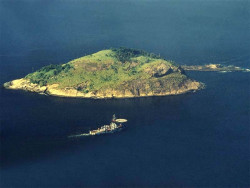 18 small island of the coast of brazil 800