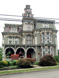 102 montgomery mansion in pennsylvania 800