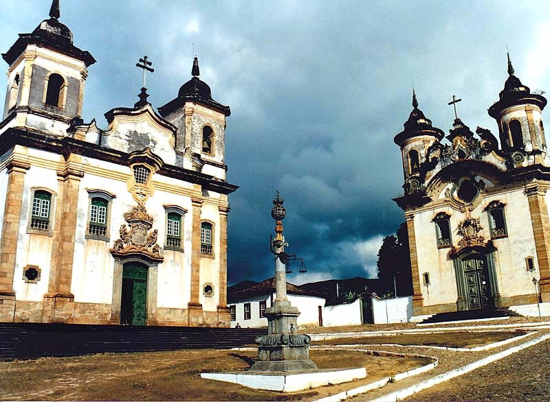1 two historic churches in ouro preta 800