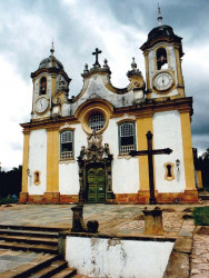 17 lovely 16th century church in ouro preta 800