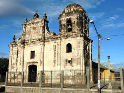 25a   church4b leon 800