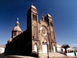 7 antofagastas cathedral in the northern atacama desert of chile 800