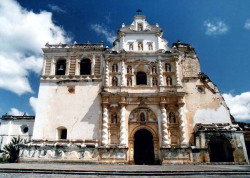 2 church destroyed by earthquake in antigua  guatemala 800