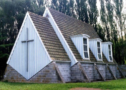 25 a frame church on eh south island of new zealand 800