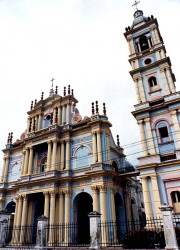 31 colorful philippine church 800