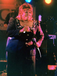 denise lasalle  3  800