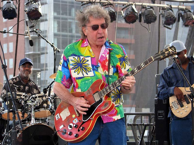 elvin bishop  2  800