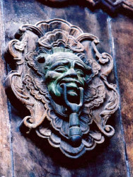 5 Tarnished brass knocker in Antigua  Guatemala 800