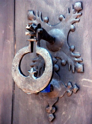 9 Unique lion head from Cochabamba  Bolivia 800