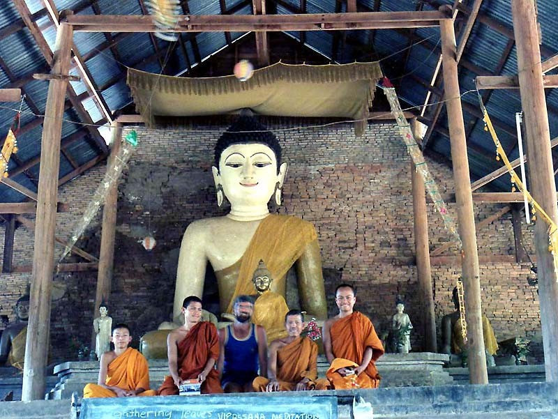 12 Squeezed between Buddhist monks in Thailand 800