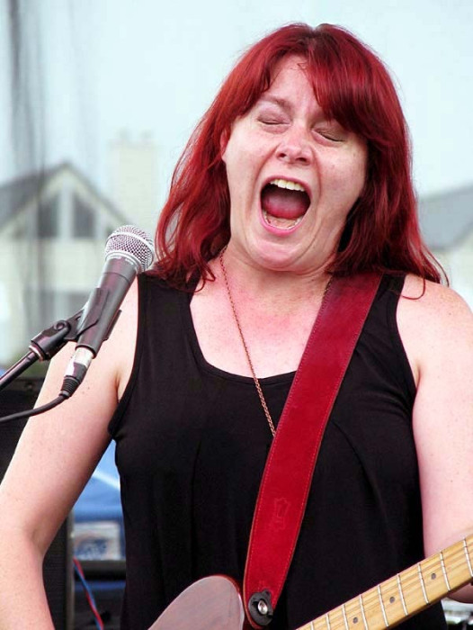 carolyn wonderland  3 