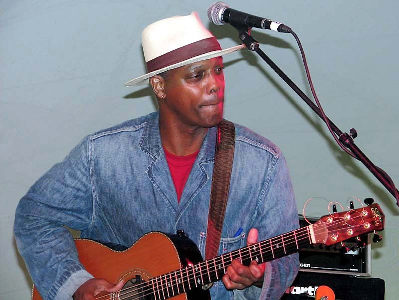 eric bibb