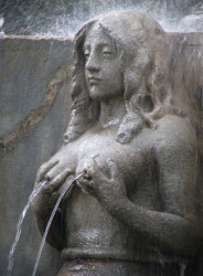 1 sculpture in the reconstructed fountain in the main plaza of antigua