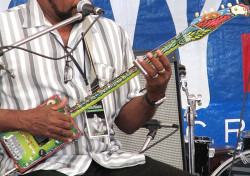 super chikan s cigar box guitar  2 